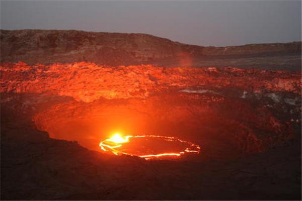 世界上最活跃的十座火山，相当活跃危险极大