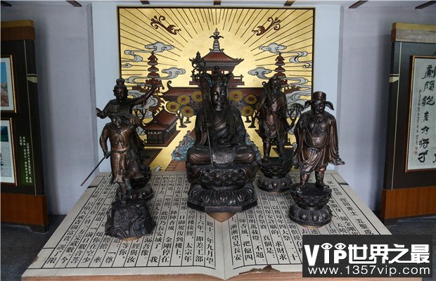 最多的西游记收藏品1508件，六小龄童获吉尼斯记录(img.1221vip.com)