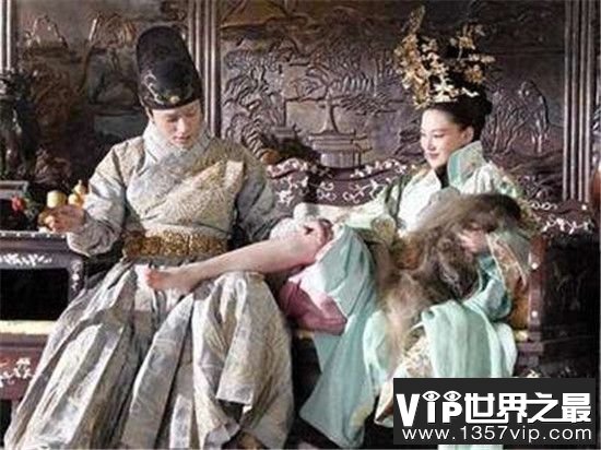 【对食太监怎么满足宫女】对食宫女为什么会发出惨叫声?对食有身体接触吗