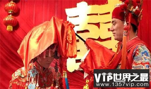 【古代单身狗是如何脱单的】揭秘中国古代为啥单身狗少