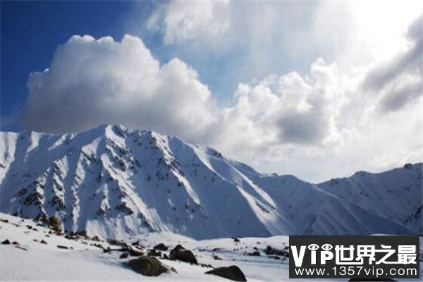 世界登山史上十大山难 第一造成四十人丧生，你都知道哪几件