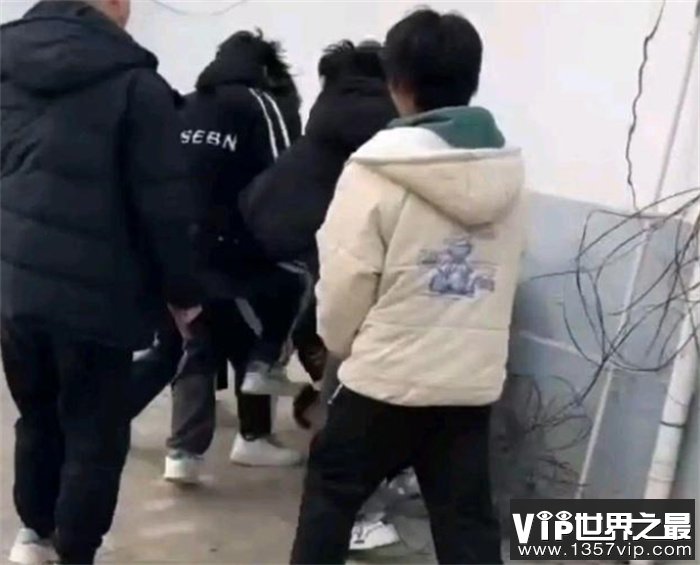 少年遭遇校园霸凌 什么时候才能停止？（校园暴力）