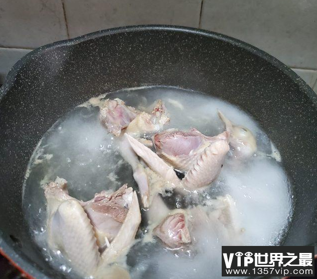 食物为什么要焯水 焯水时哪些东西要凉水下锅