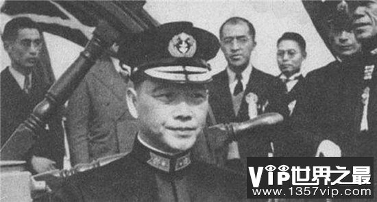 民国帅哥排行，恩来总理年轻时候也是一代美男！